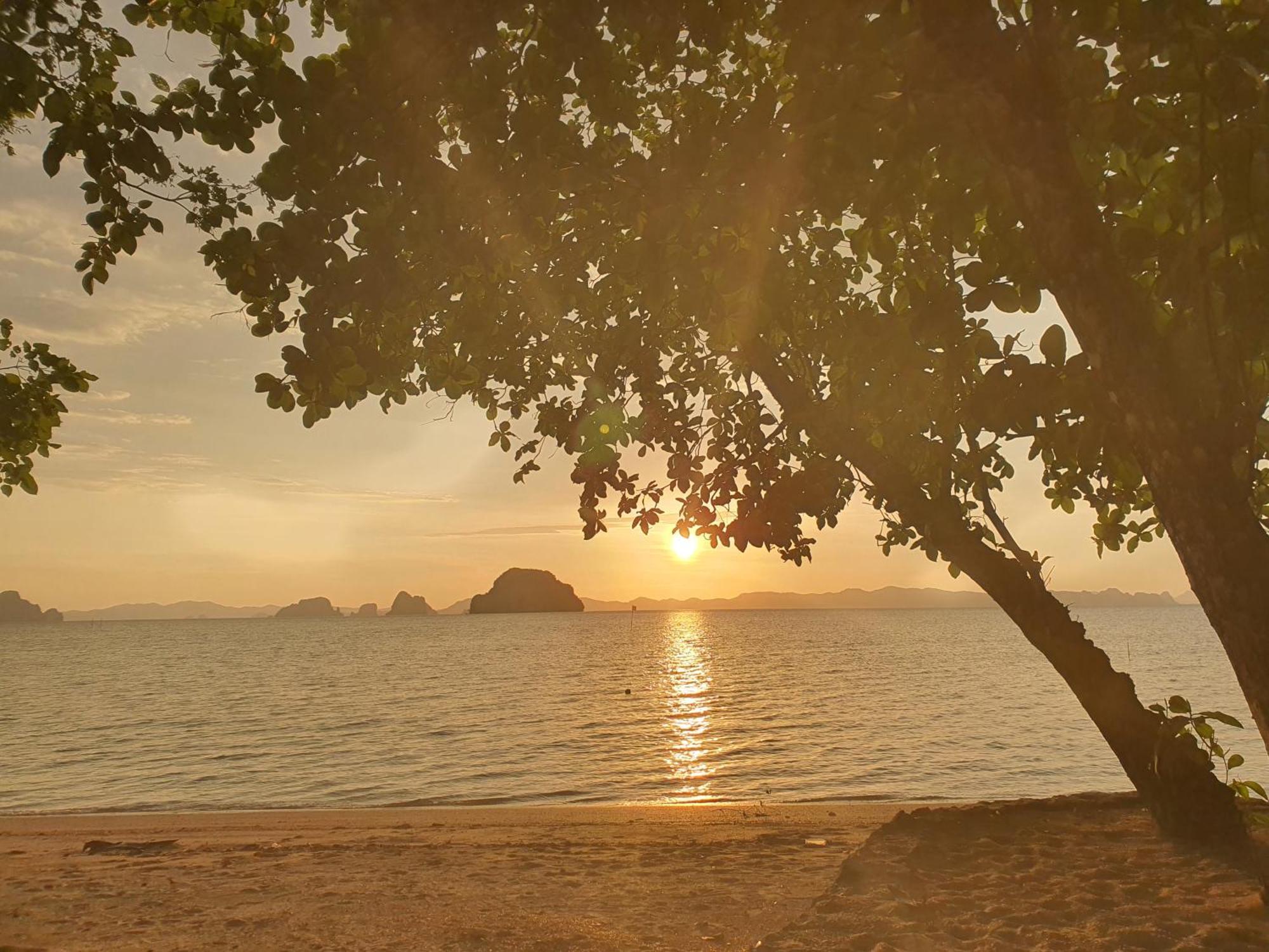 Melina Beach Front Bungalows Tha Lane Bay Bagian luar foto